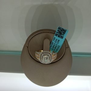 Solitaire Halo Diamond Ring