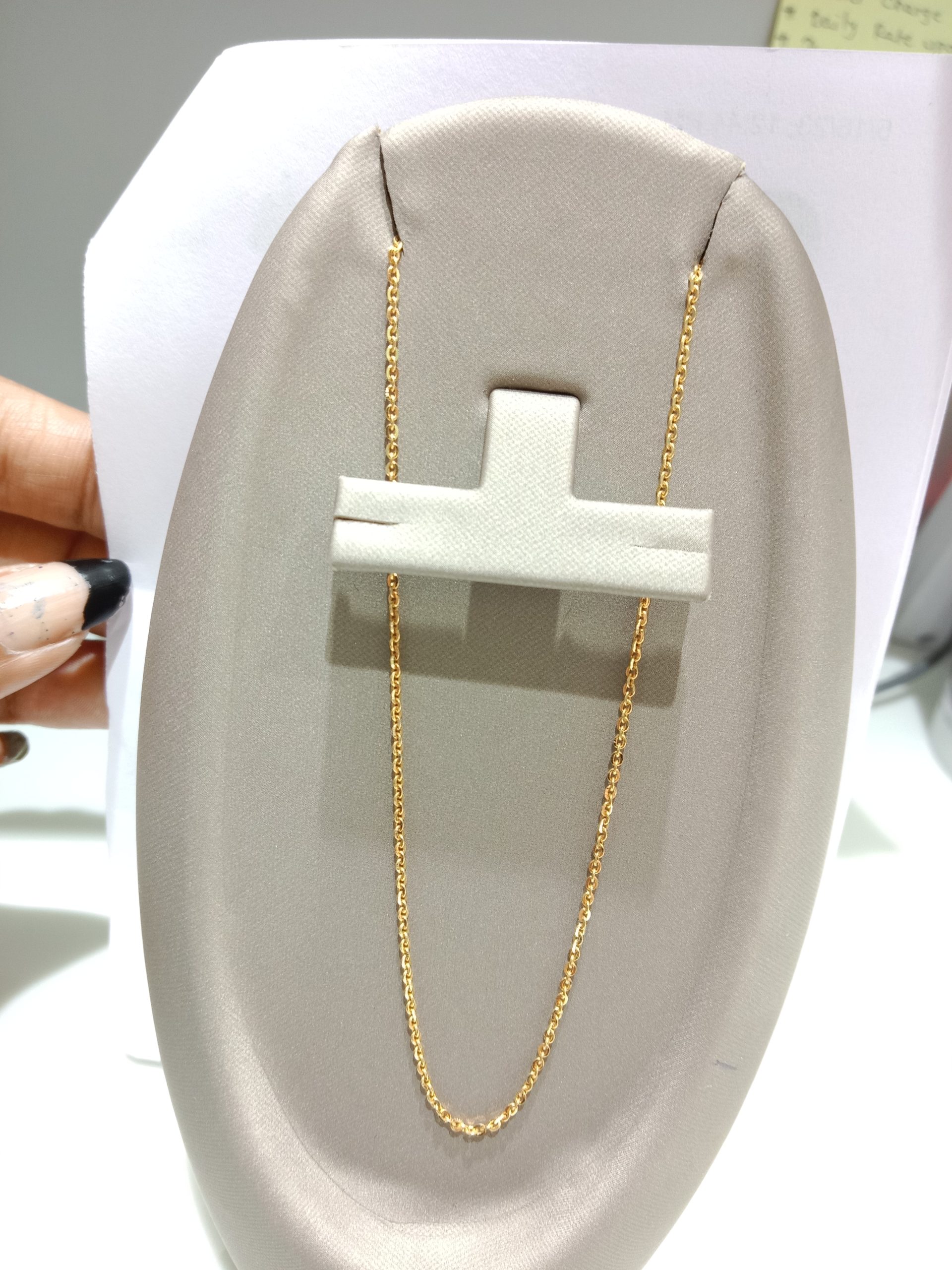 Elegant Gold Cable Chain
