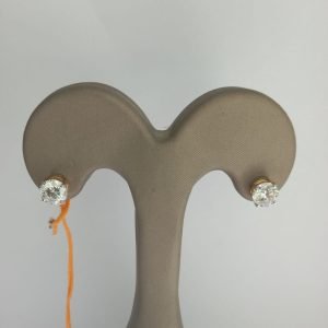 Classic Solitaire Diamond Stud